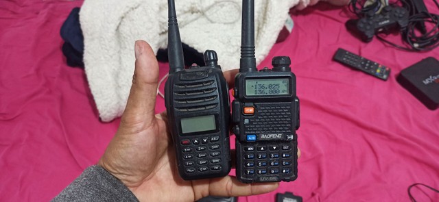 Rádio Baofeng UV-B6 e UV-5R (ler)