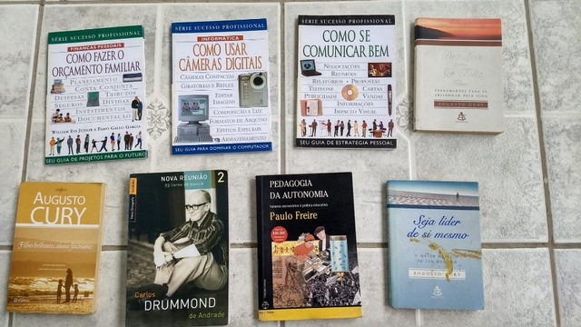 Livros Usados  R$ 9,99