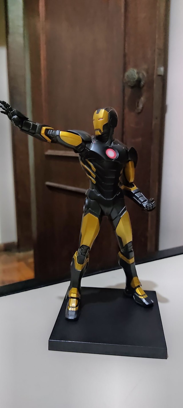 Homem de Ferro - edição especial armadura preta (ArtFX + / 1/10) Marvel Now - Kotobukiya 