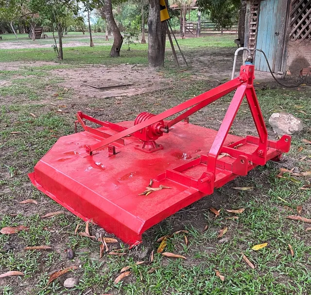 Roçadeira hidráulica trator