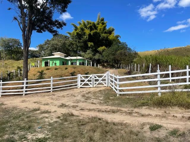 Oportunidade Vendo linda casa  com lagoa piscina 