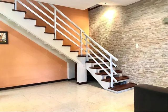 Casa triplex em São Gonçalo com 5 quartos e piscina. - Foto 4