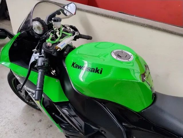 Kawasaki Zx-10/ Zx-10r 1000cc 2009 - 1362382578 | OLX