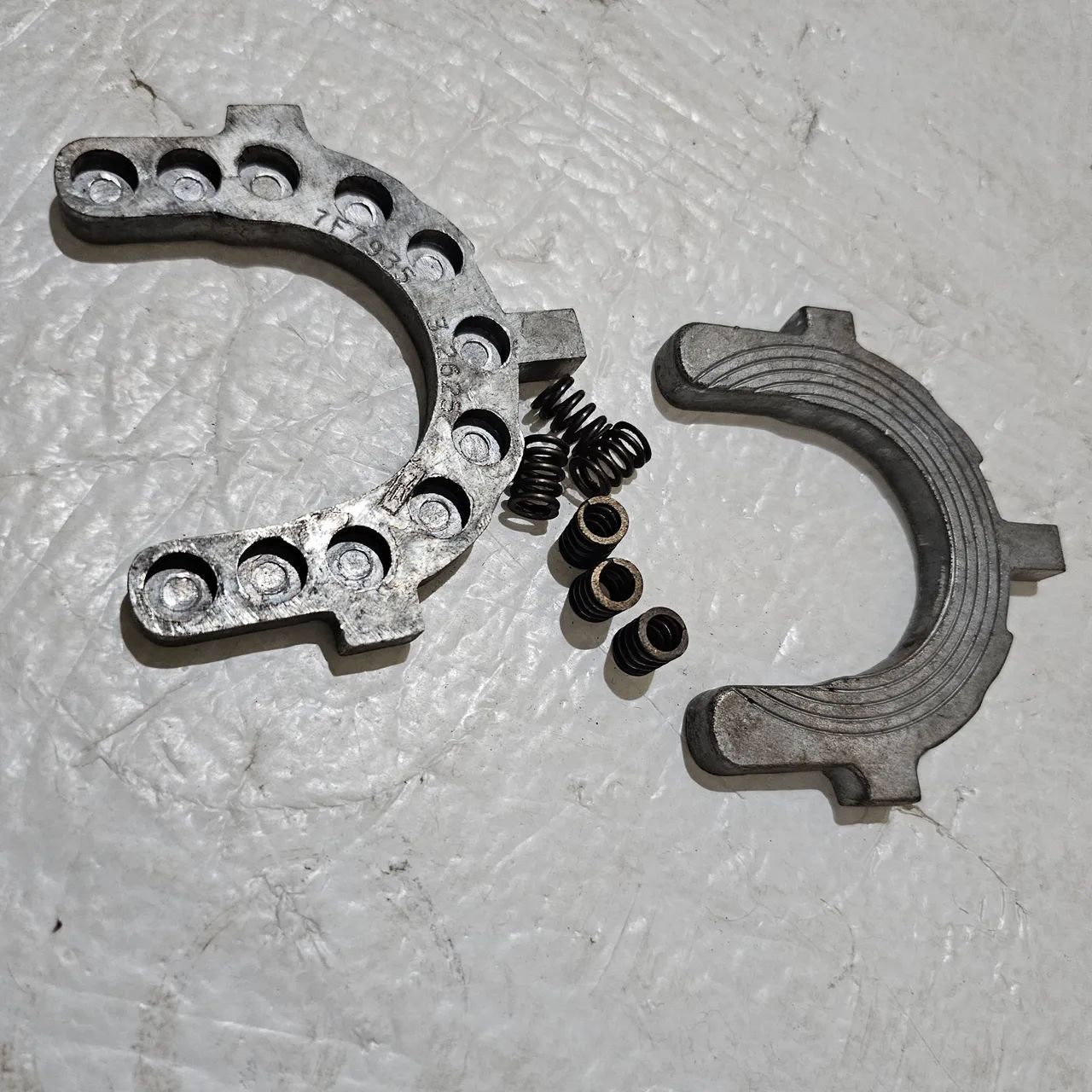 Motoniveladora caterpillar 120 140 garfo placa nova 7F7935 - Foto 3