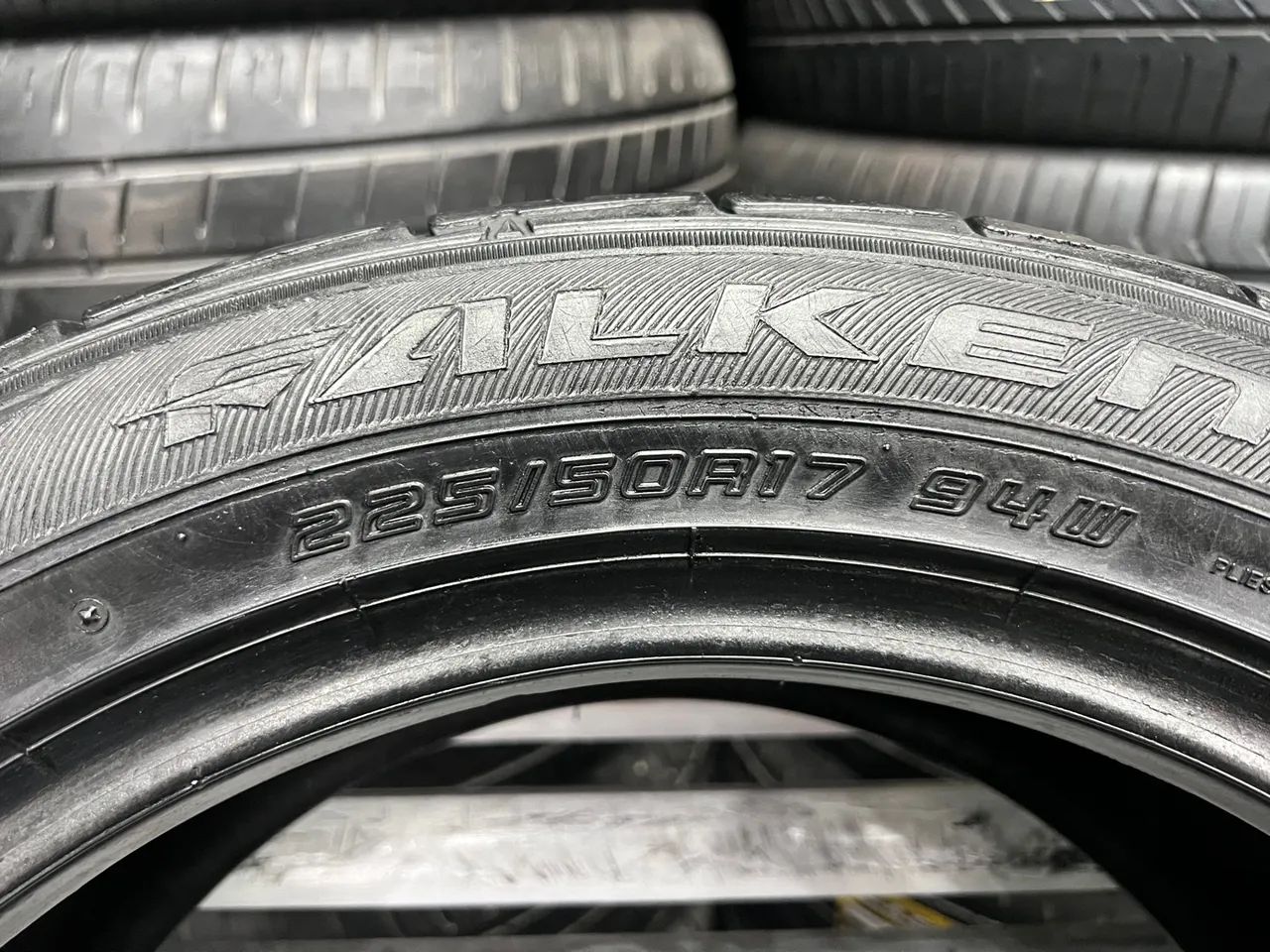 Par de Pneus 225/50/17 Falken Ziex ZE914 R$499,00 / Pneu 225/50R17