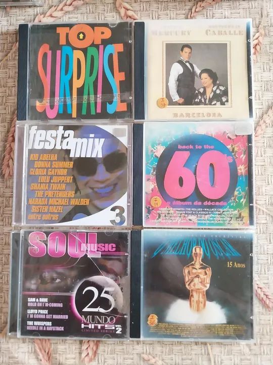 CDs  lote com 10 cds originais usados em muito bom estado de conservação 70 reais o lote 