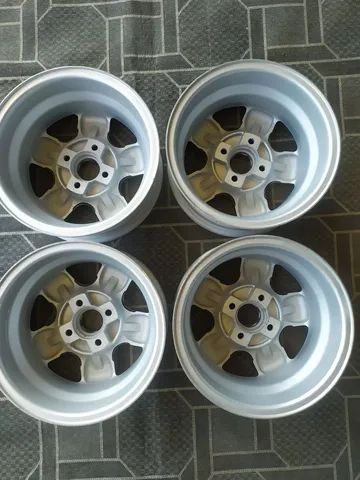 Rodas aro 13 Volkswagen  - Foto 4