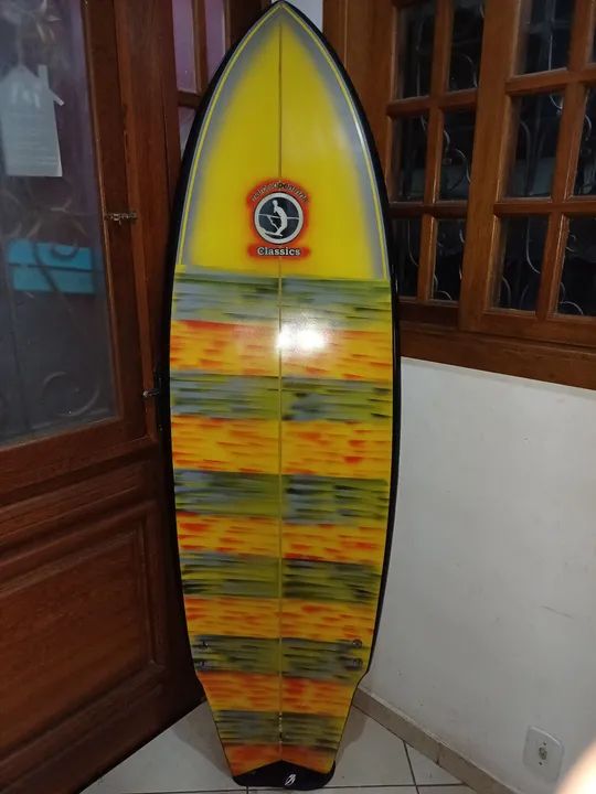 Prancha de Surf Marcelo Peninha 6.8 não precisa parafina grátis camisa uv - Foto 2