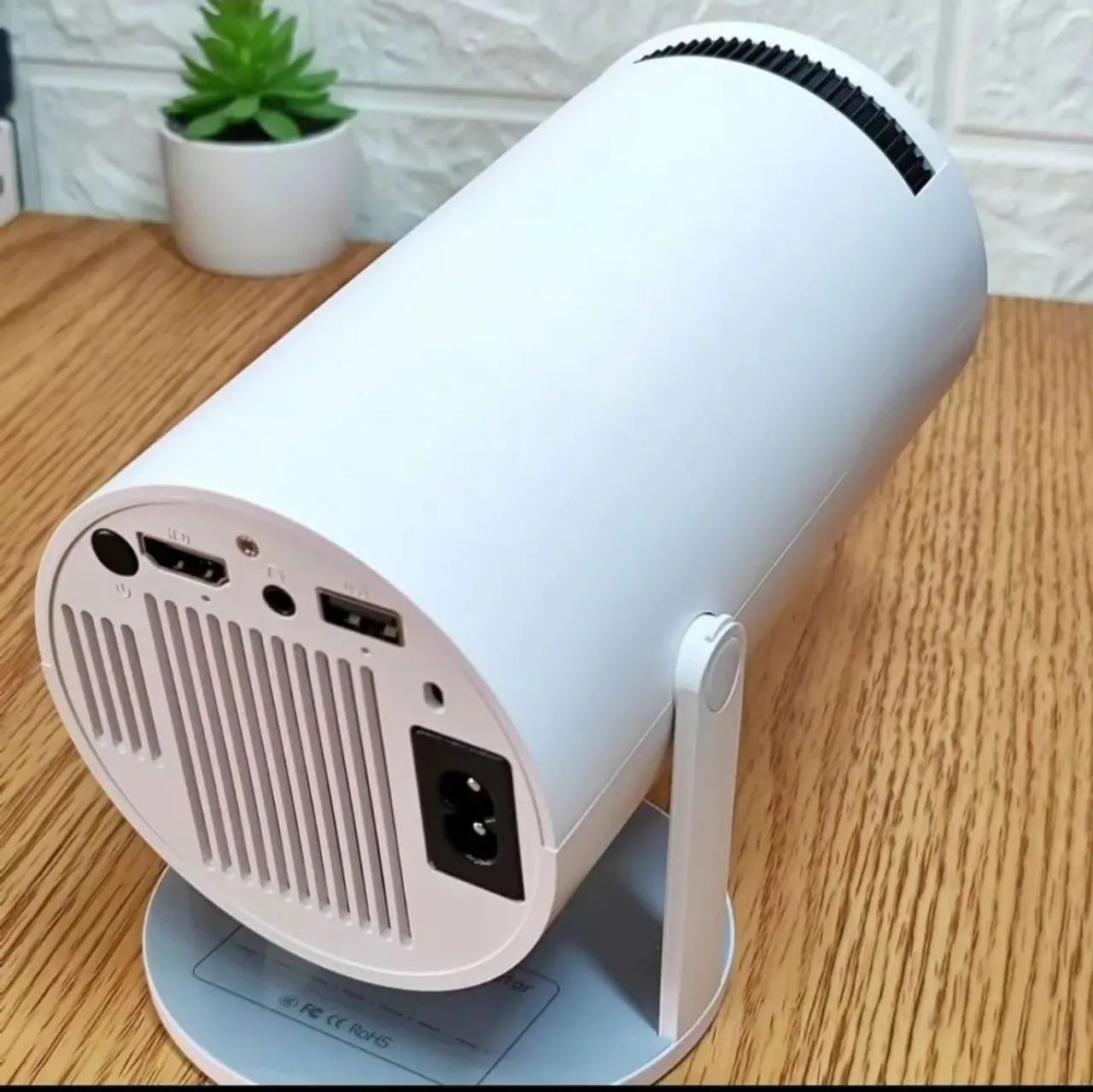 Android Projector - New + Free Delivery and Installation64303157383939121