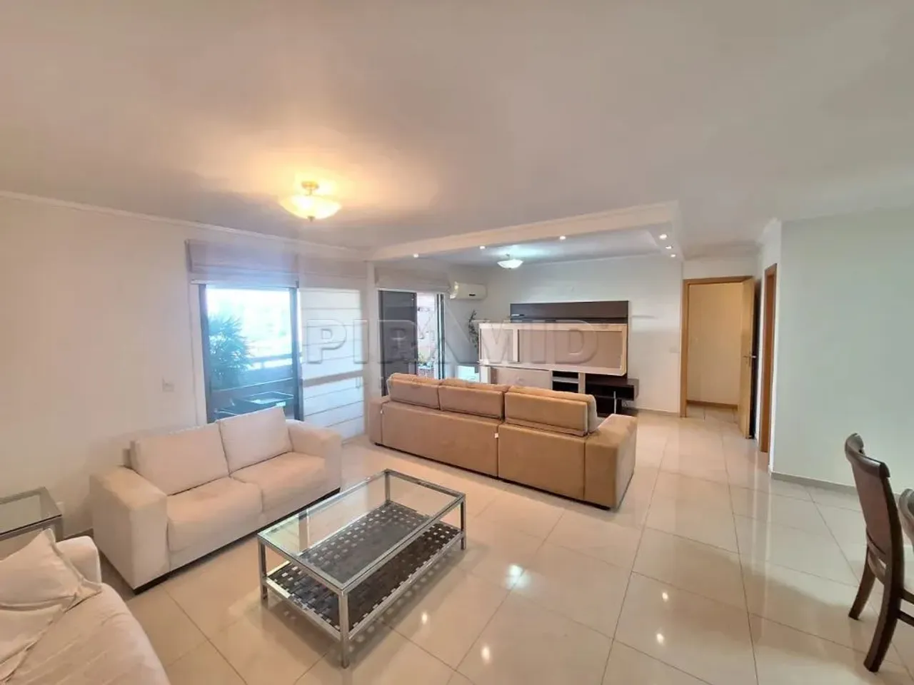 Apartamento padrão, bairro Santa Cruz, Zona Sul em Ribeirão Preto/SP.