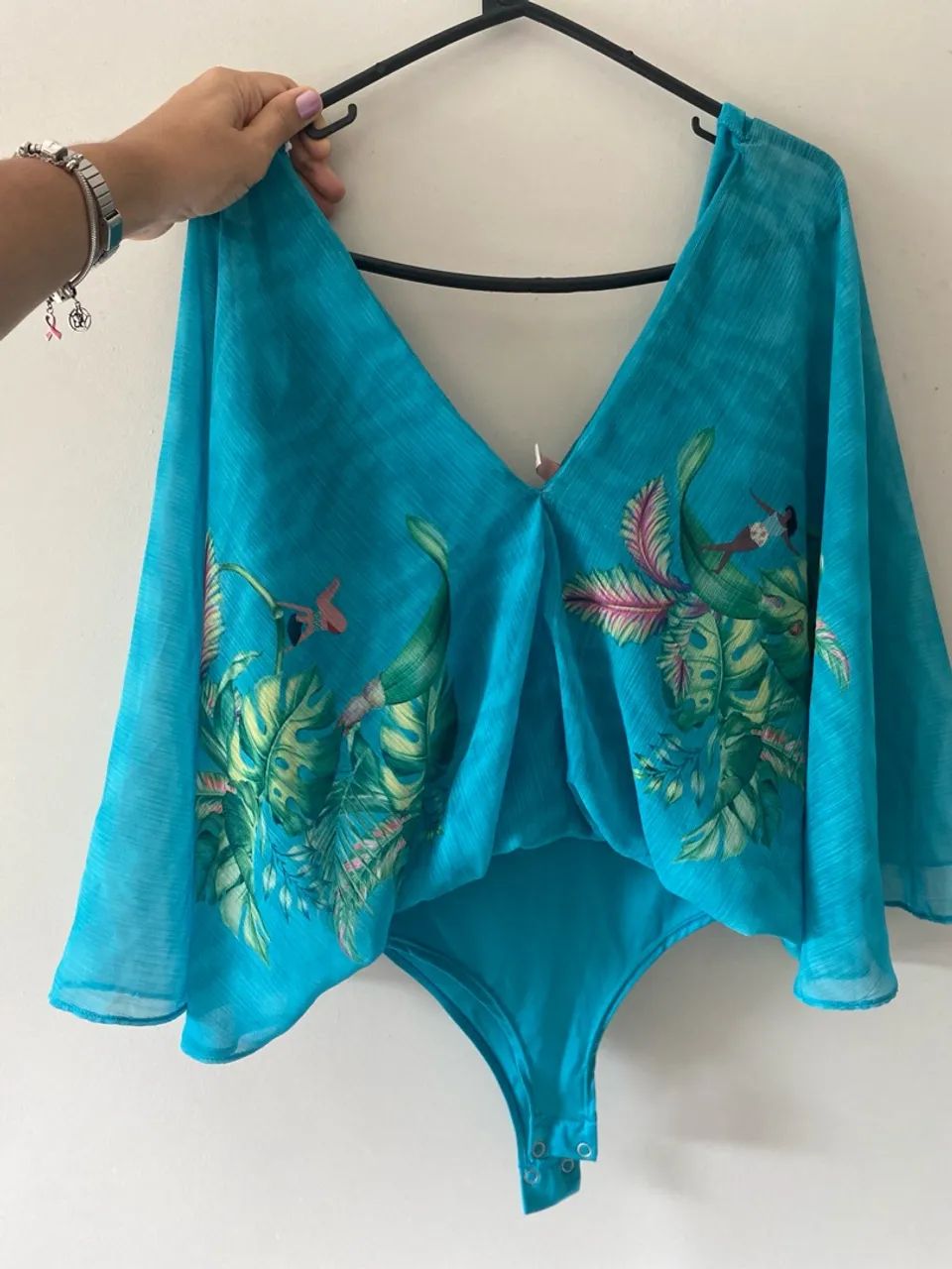 Body com manga sino azul fadas