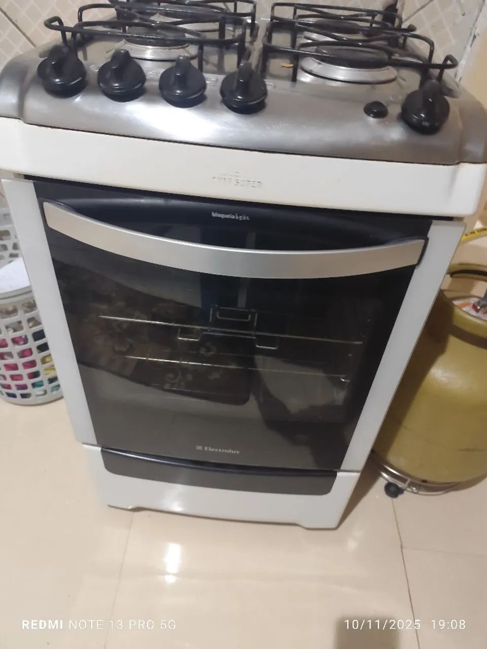 Vende um fogão Eletrolux  - Foto 4