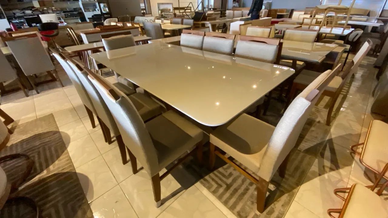 Mesa de Jantar Elegante com Cadeiras resistente de madeira  - Foto 4