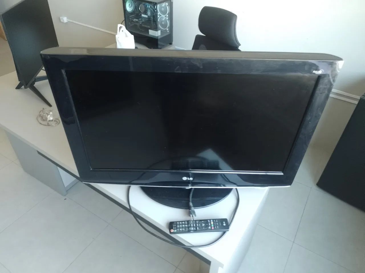 LG 32-inch TV - Full HD (Semi-New)63824076253313121