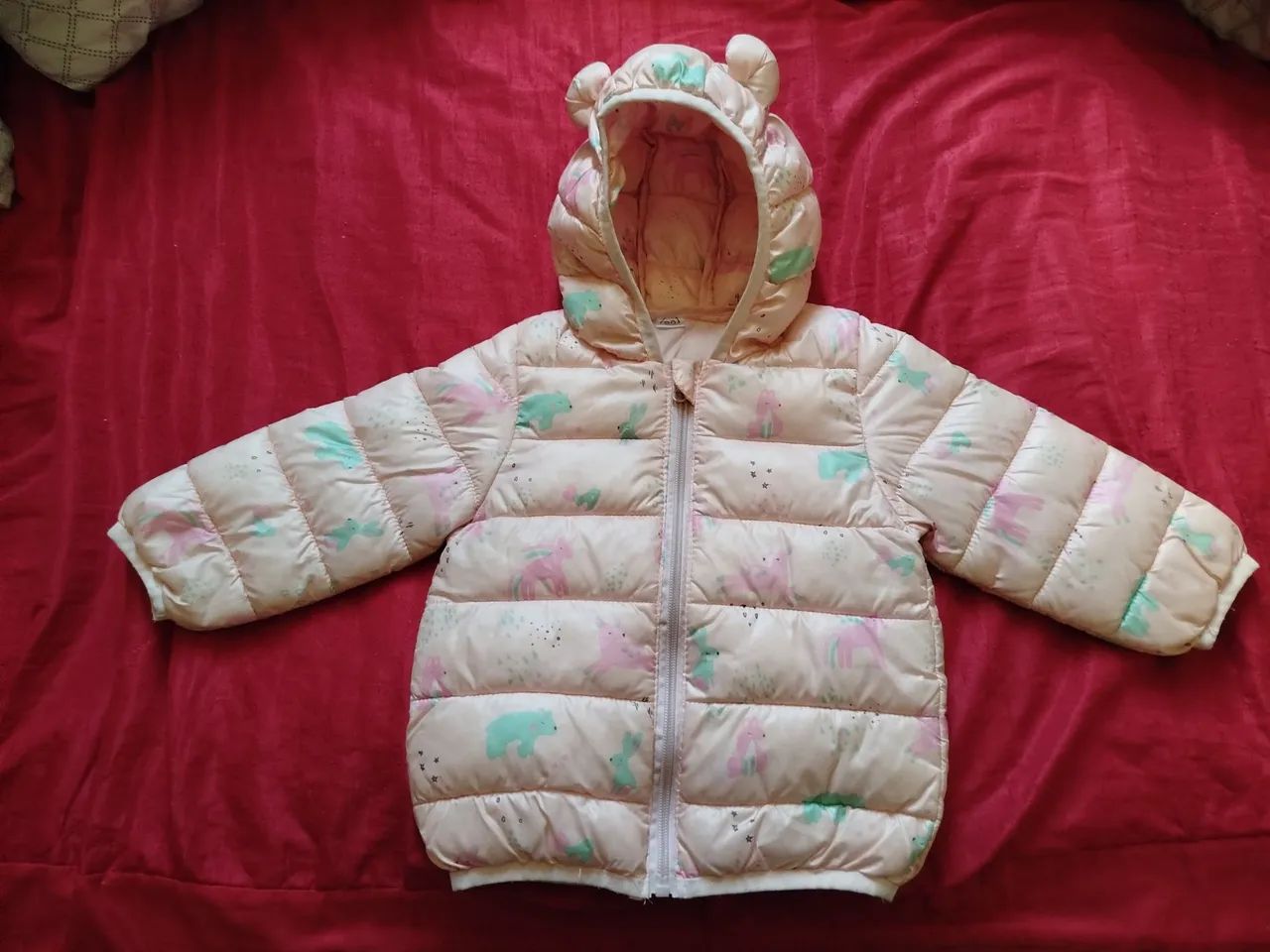 Casaco Infantil Rosa com Capuz e Estampa Fofa
