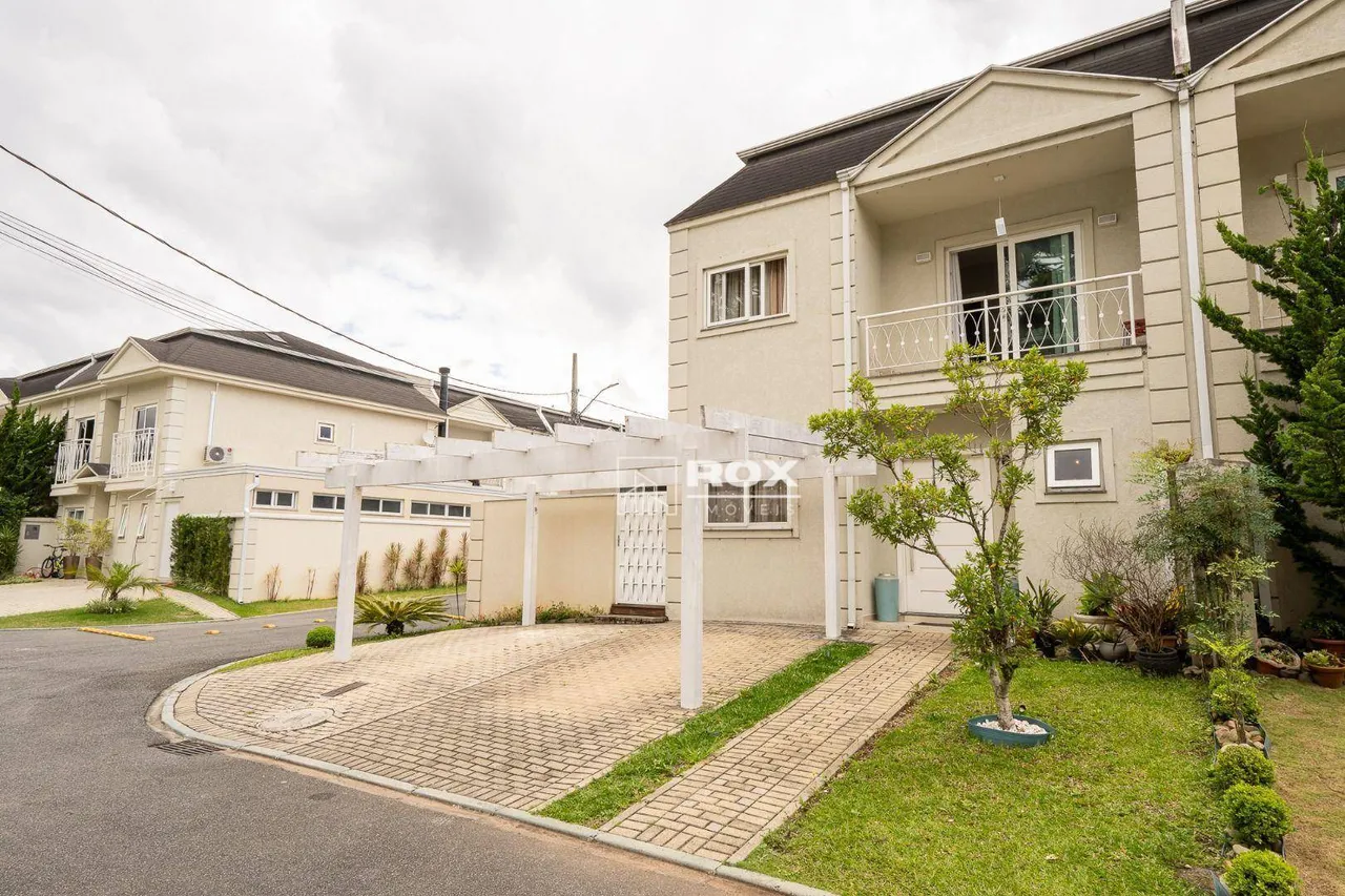 Casa em condomínio fechado com 4 quartos à venda, 231 m² - Santa Felicidade, Curitiba/PR
