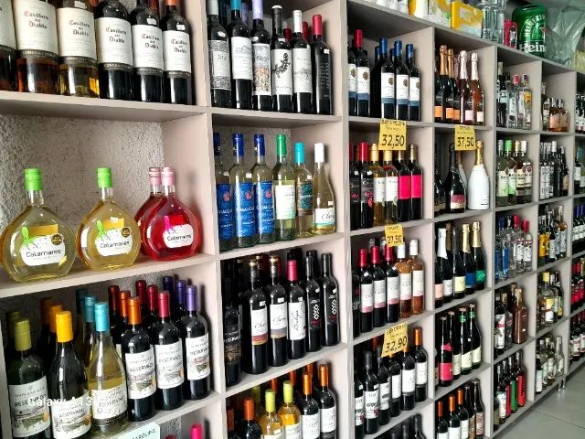 Passo o Ponto Distribuidora de bebidas e Água mineral 20 Litros, Locação materiais festa