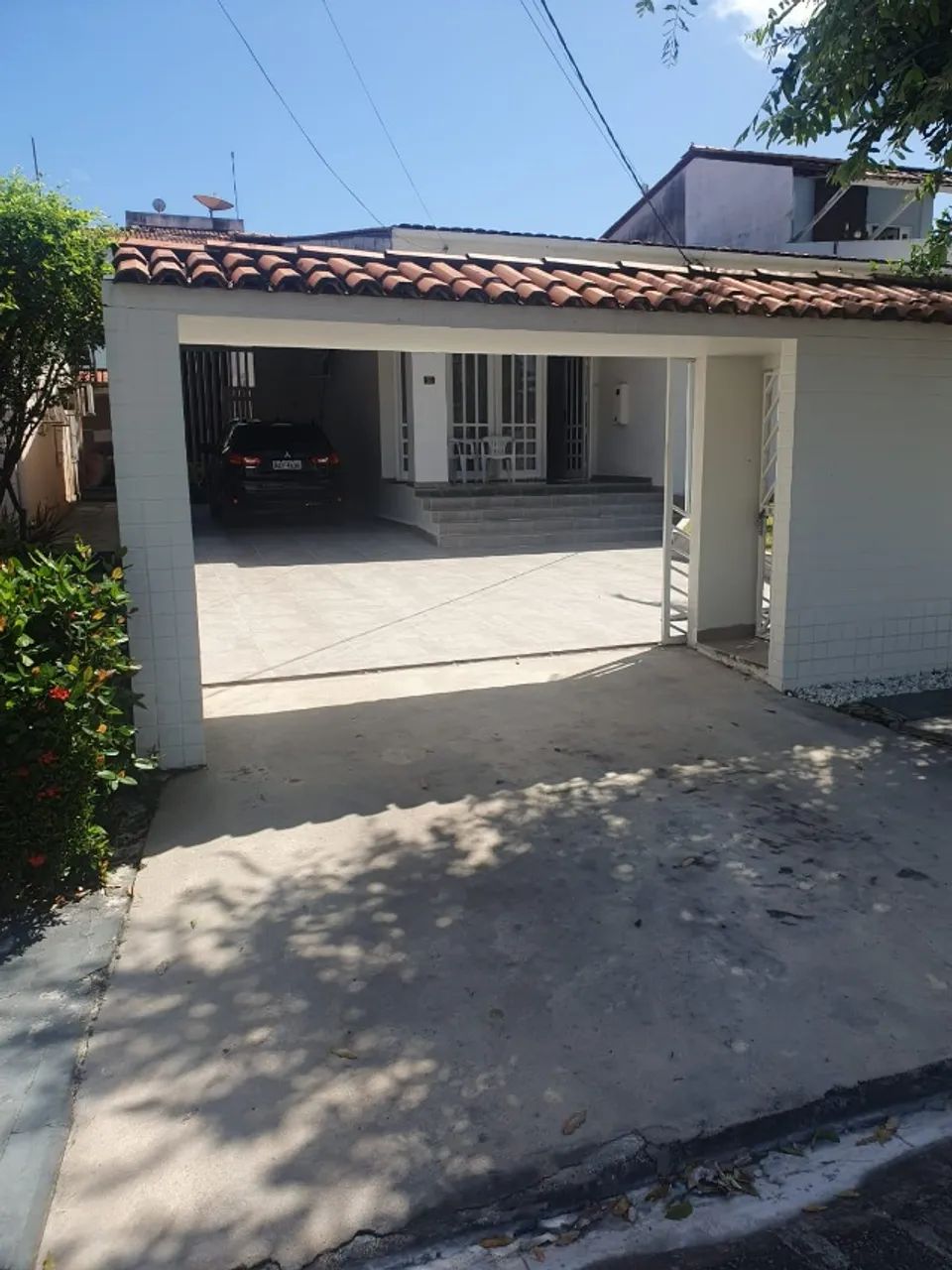 VENDE-SE (OU ALUGA-SE)