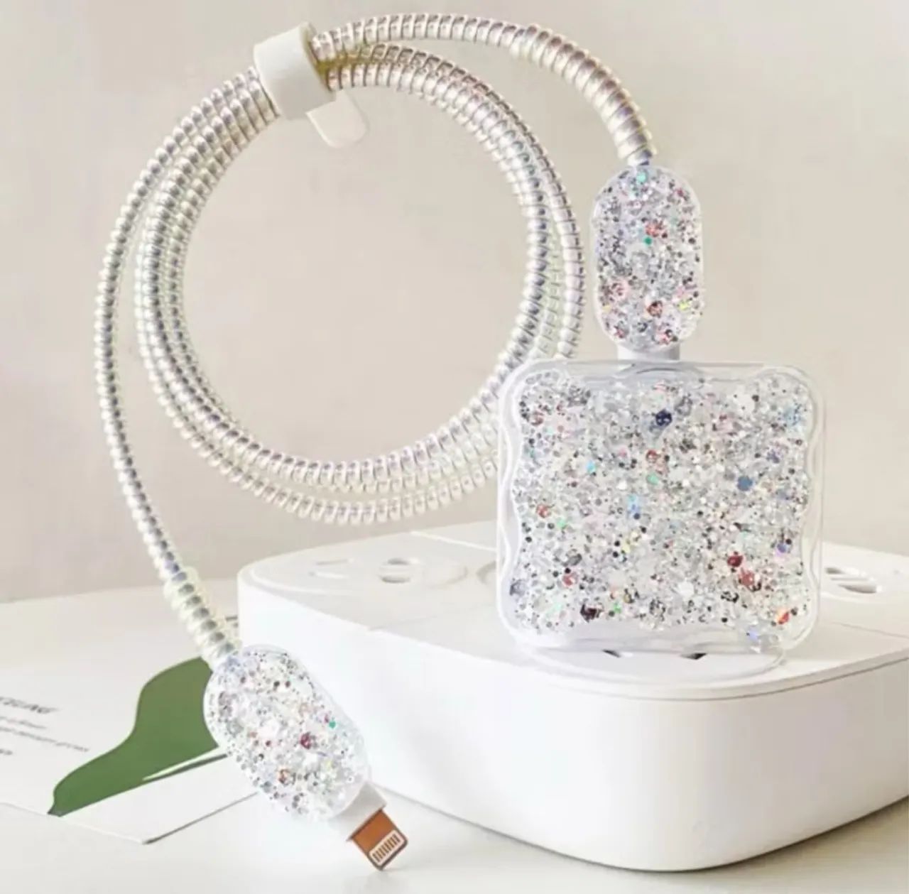 Carregador e Cabo Glitter Rosa - Charmoso e estiloso! - Foto 2