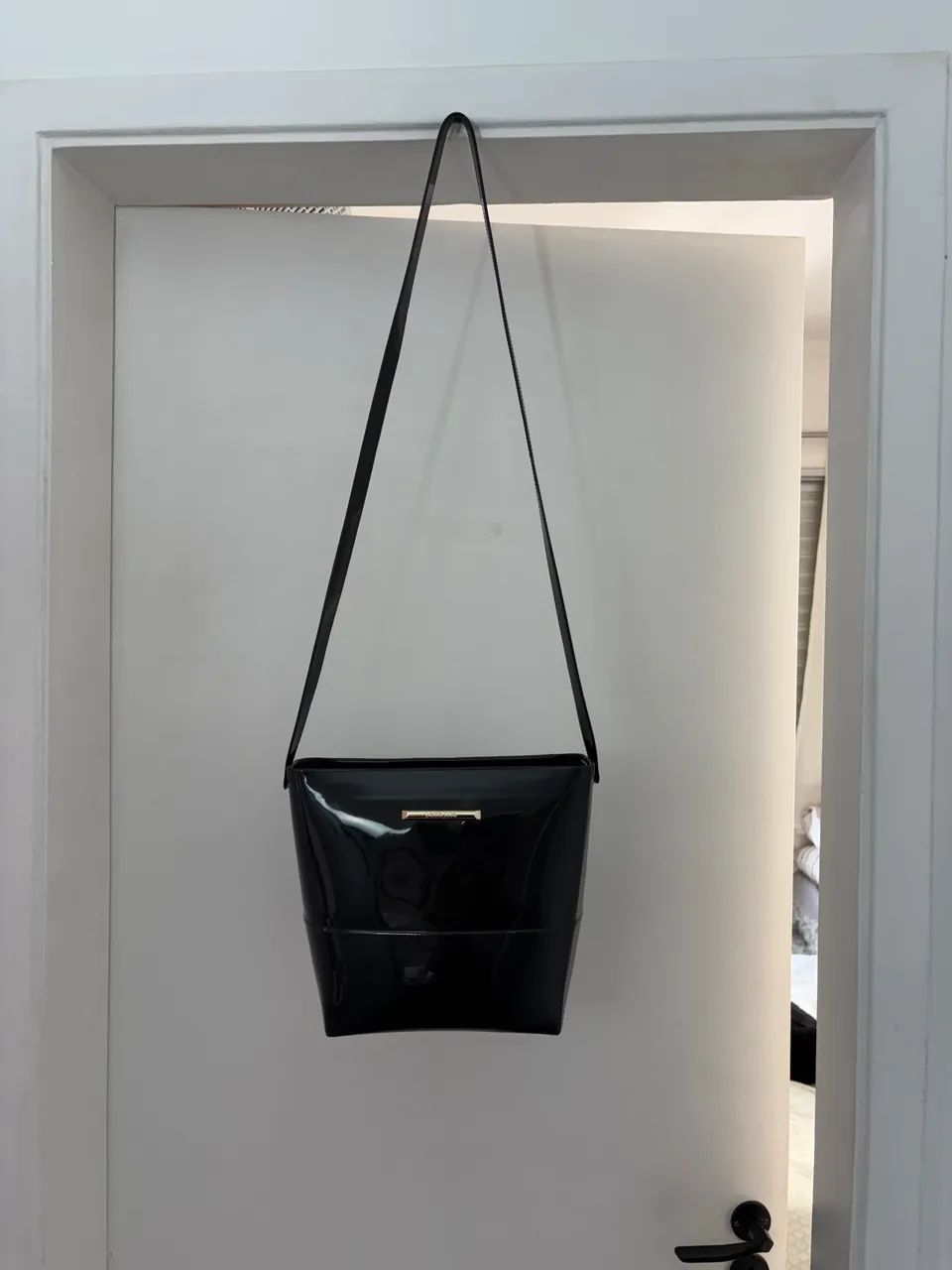Bolsa Petite Jolie. Preta com alça 