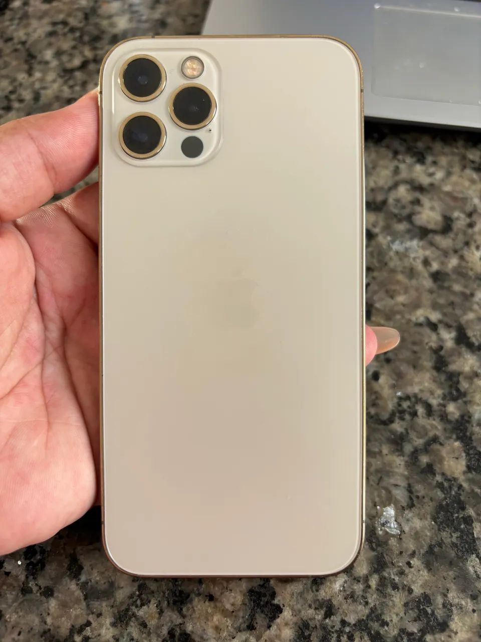 iPhone 12 Pro 256Gb - 81% de bateria - Celulares e Smartphones