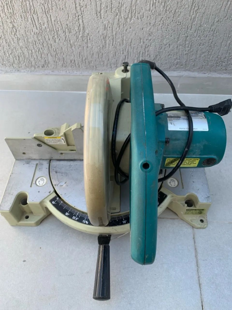Máquina de corte makita