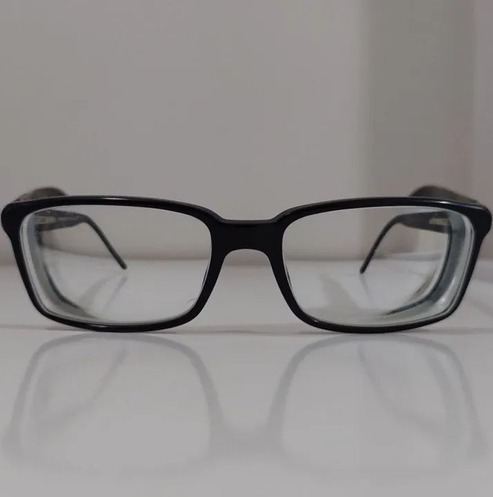 Armação Burberry preto