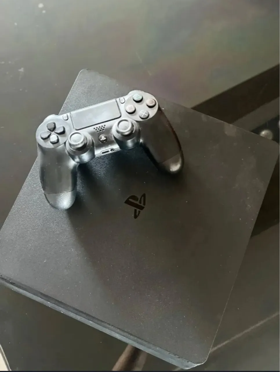 Playstation 4 - Console com Controle