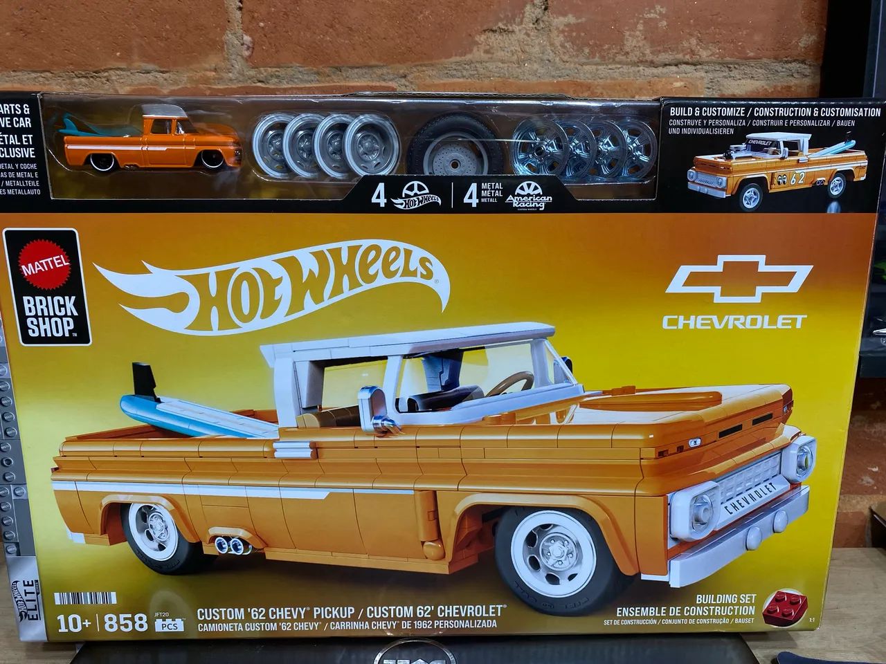 Hotwheels Custom 62 Chevy Pickup - Brick Shop - Lego da Hotwheels