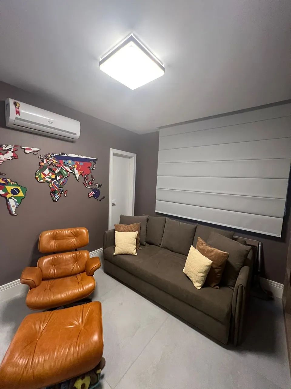 Casa contemporânea com fino acabamento, toda decorada e mobiliada!!! - Foto 2