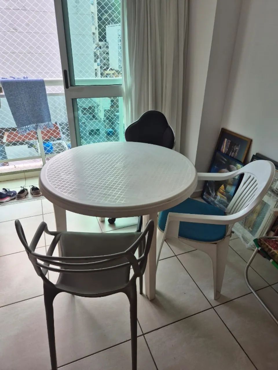 Mesa de PVC para varanda