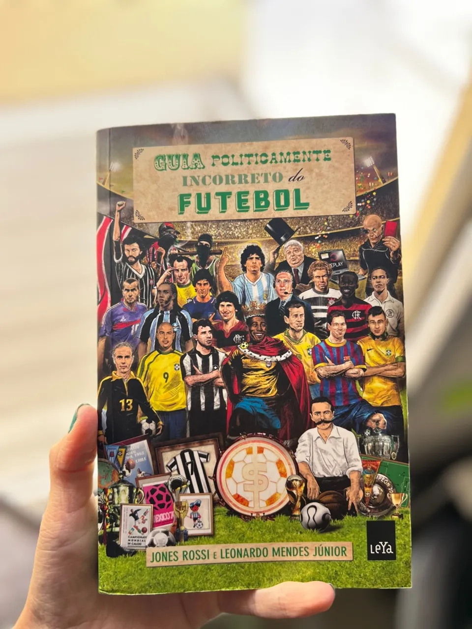 Livro Guia Politicamente Incorreto do Futebol