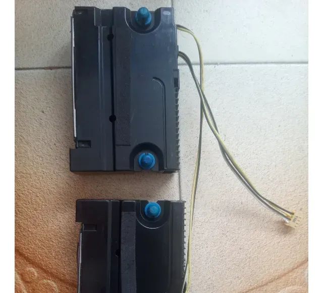 Par De Alto Falantes De Tv Samsung Un40j5200g