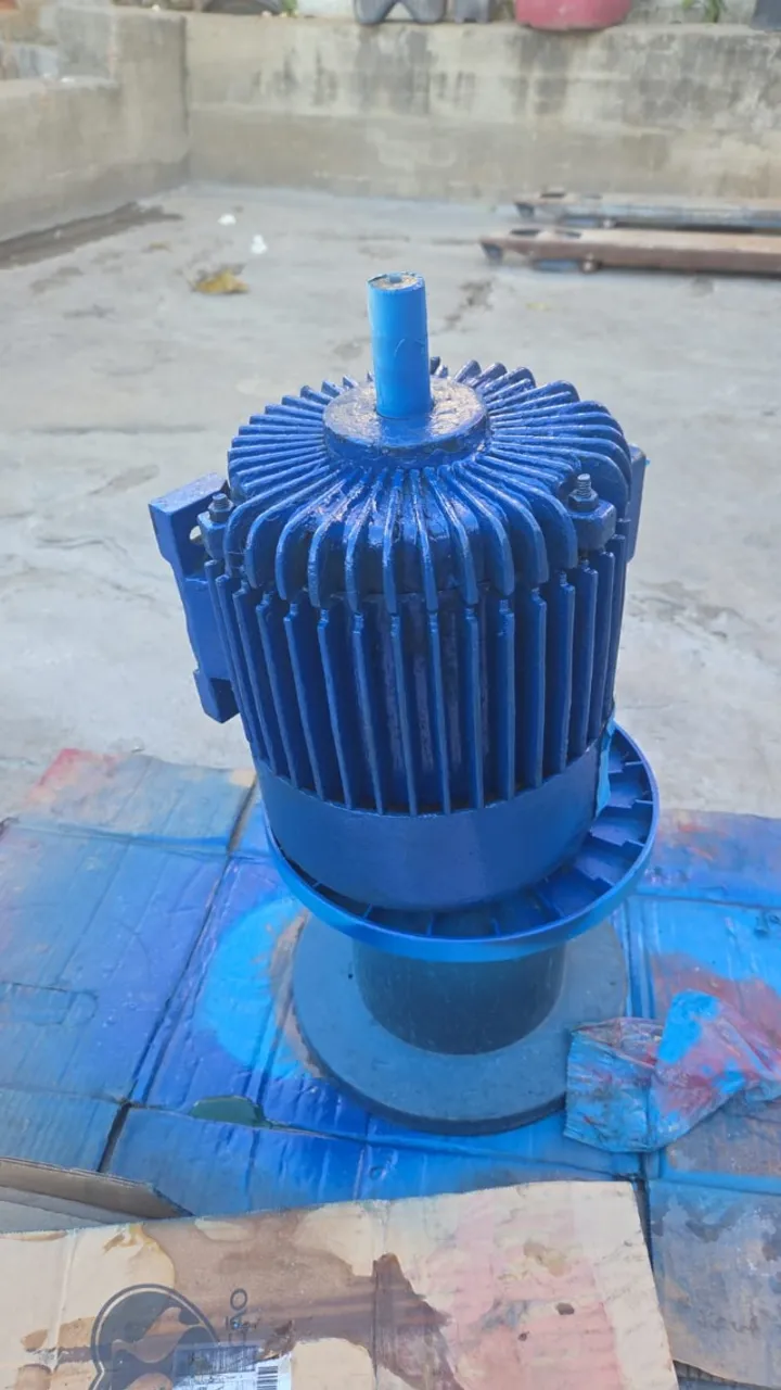 MOTOR TRIFÁSICO