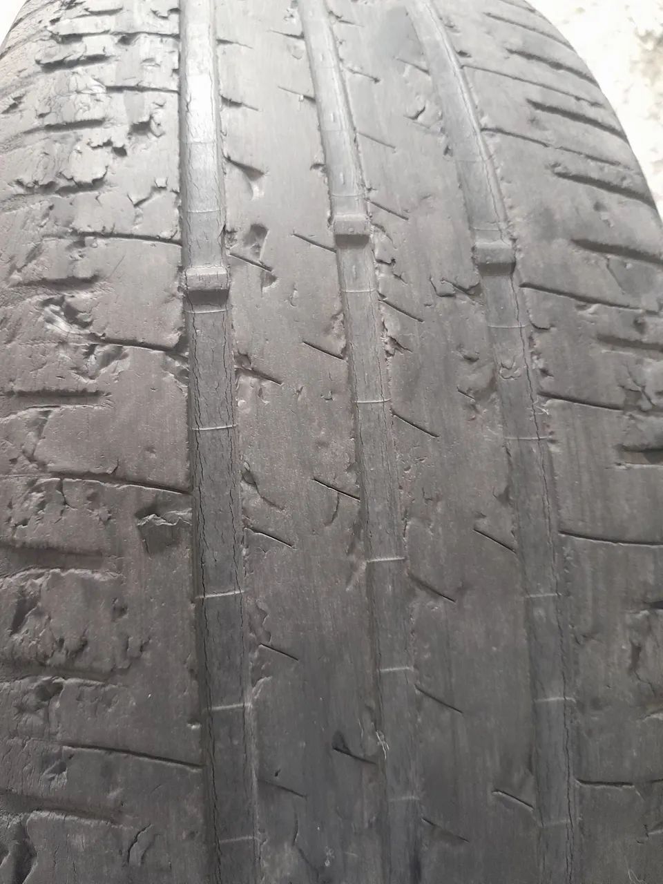 Peneu 64842832780161120