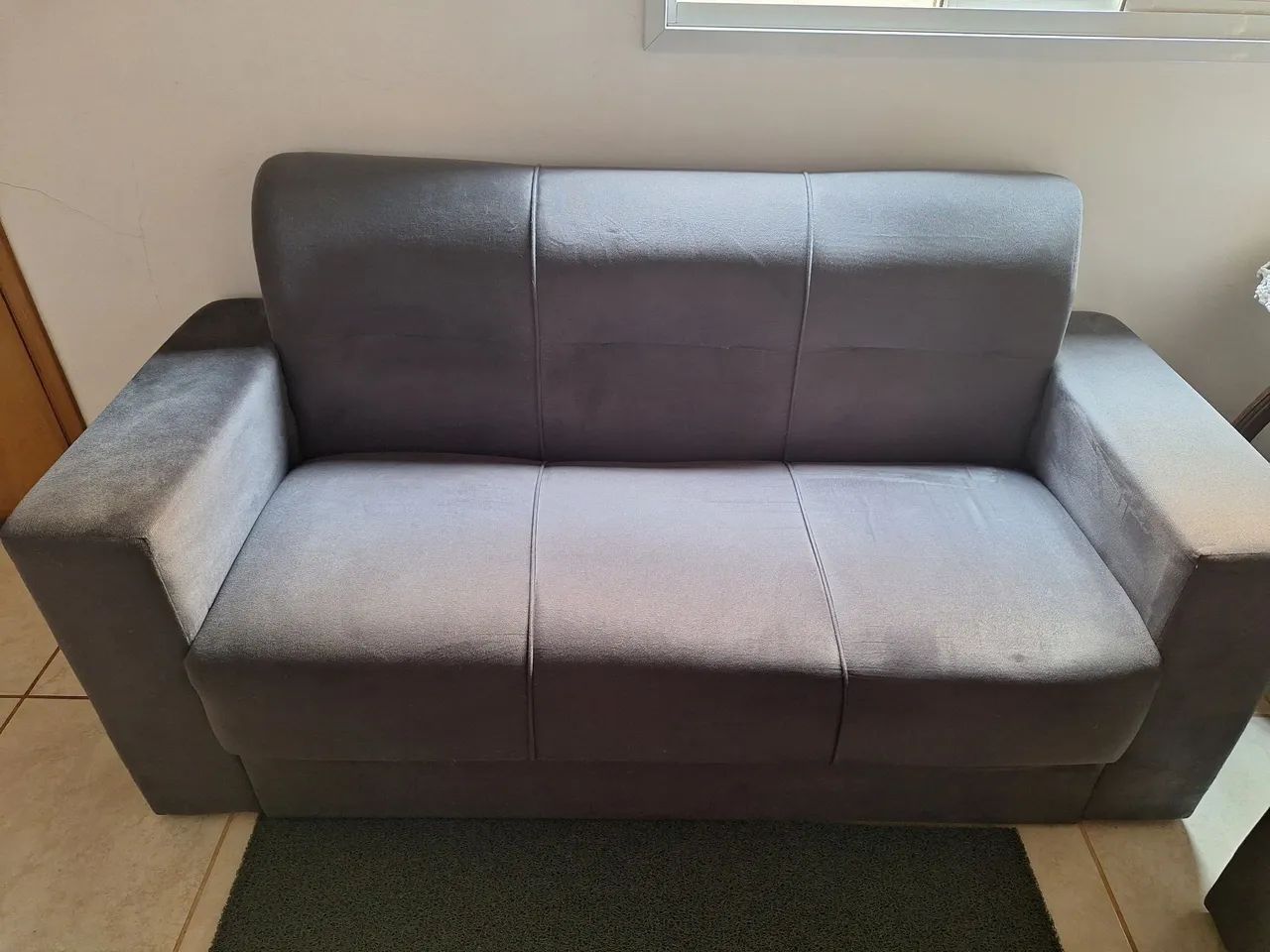 Sofá Leon de 2 e 3 lugares cinza  - Foto 6