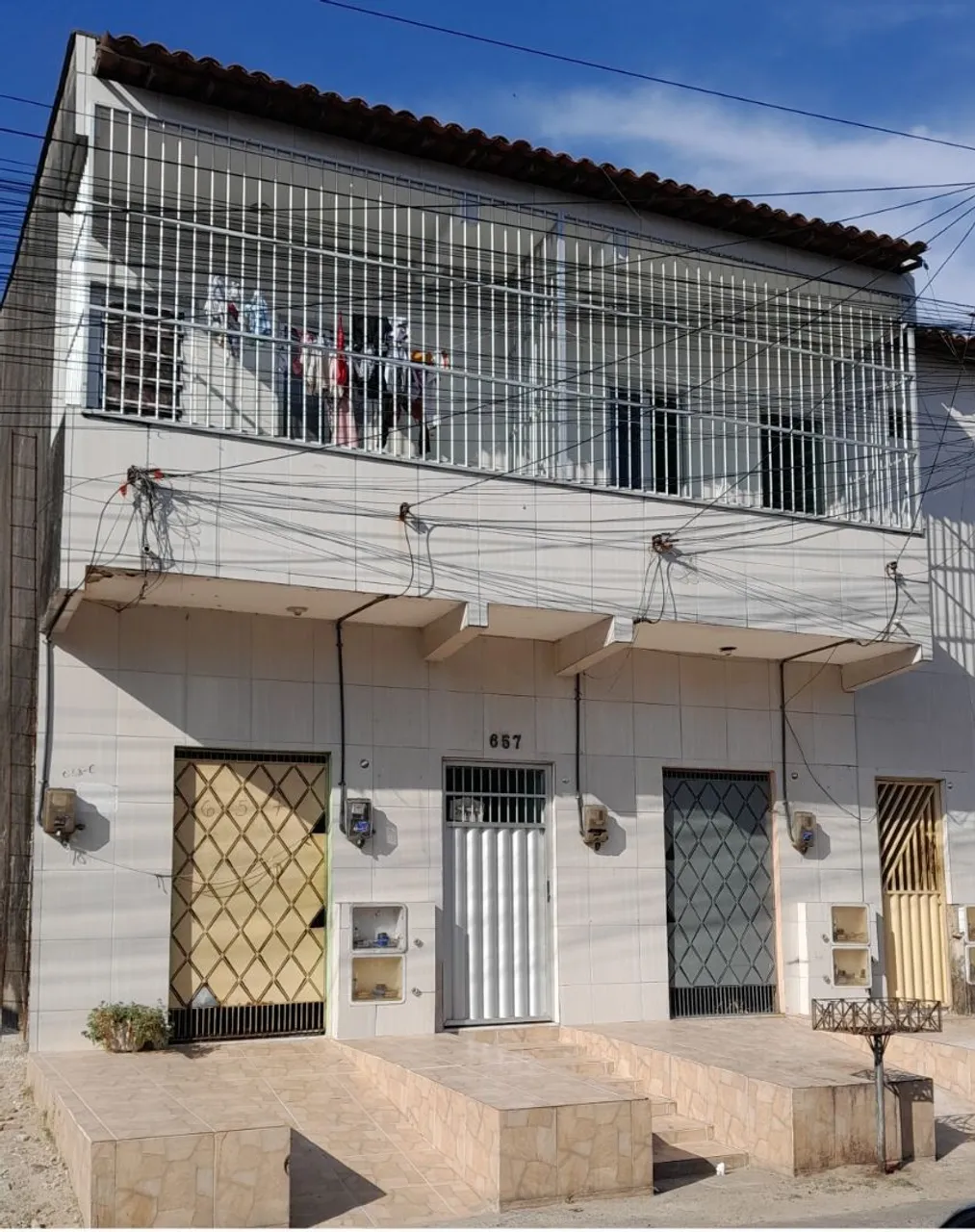  CASA COM VARANDA E 2 QUARTOS  NA GRANJA PORTUGAL 