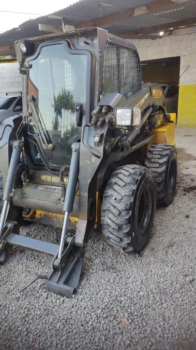 MINI PÁ CARREGADEIRA 2021 - Foto 2