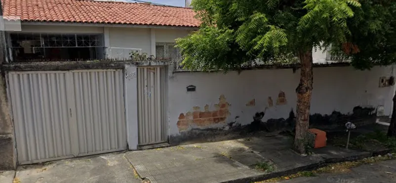 Casa na Rua Aspirante Mendes, Aerolandia