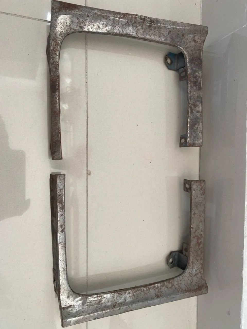 Moldura de Farol Dianteiro - Par opala 78/79
