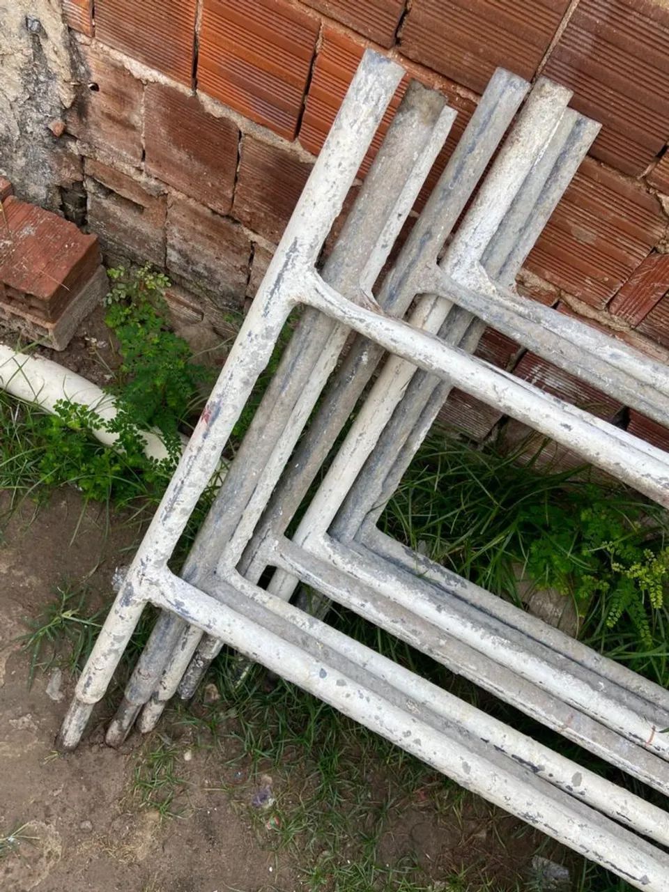 Sales64842830695809121