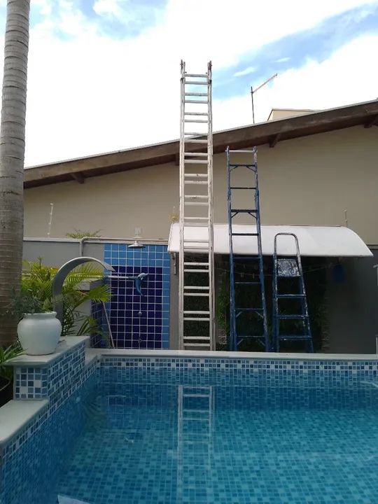 Conjunto 3 escadas em alumínio - Usadas - Foto 2