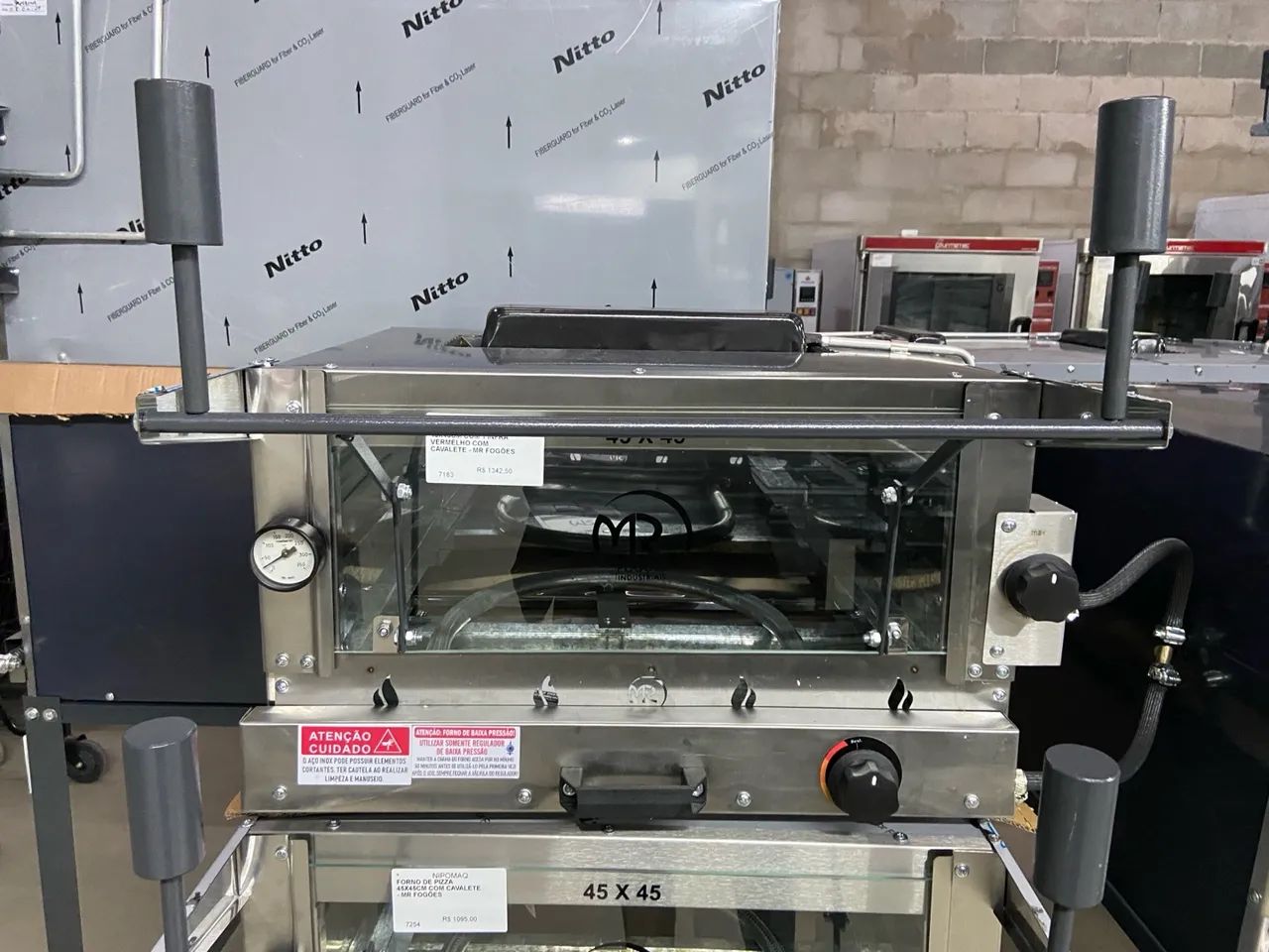 FORNO DE PIZZA 45x45 COM 1 INFRA VERMELHO COM CAVALETE - MR FOGÕES 