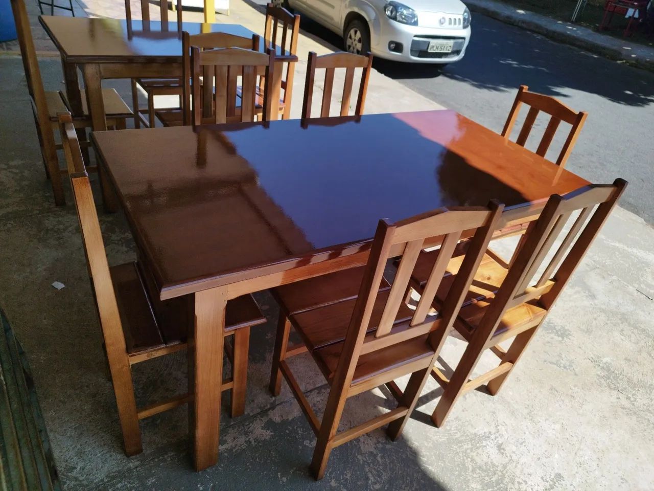 MESA DE MADEIRA 4 E 6 CADEIRAS NOVAS  - Foto 4