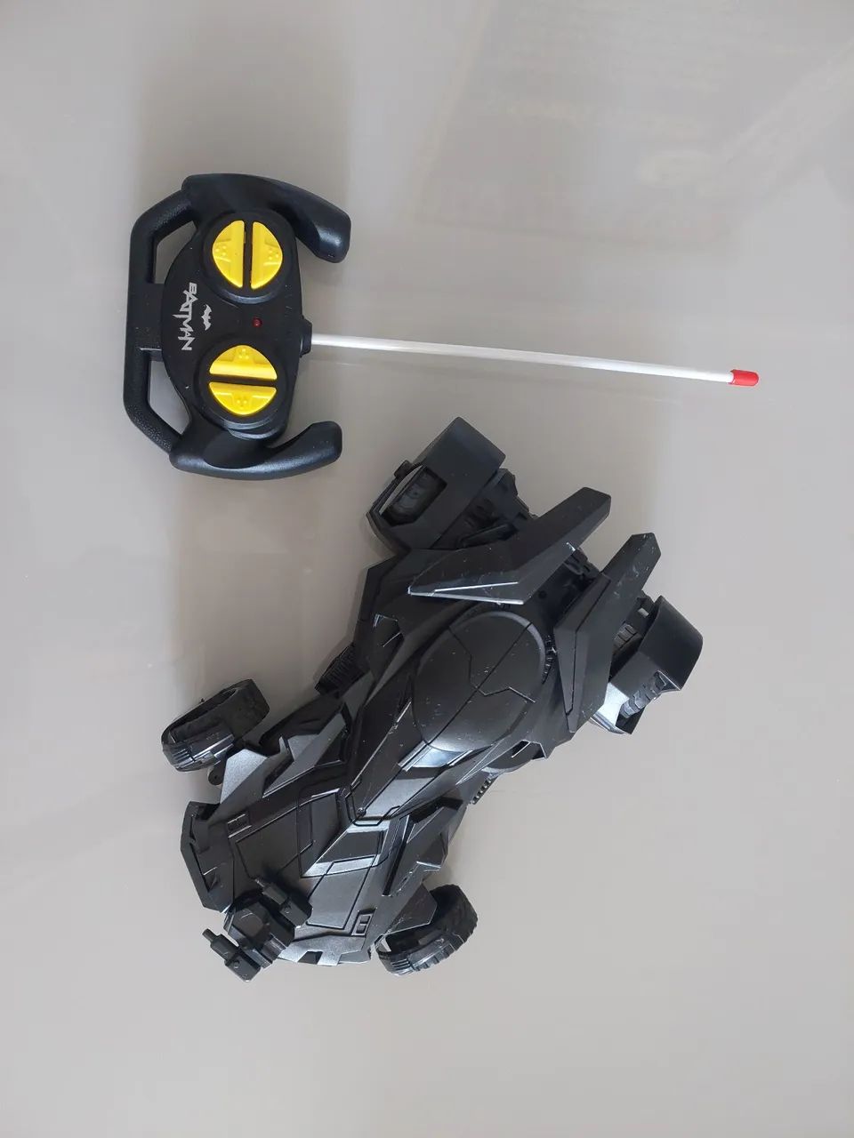 Carrinho Batman - Brinquedo de Coleção - Foto 2
