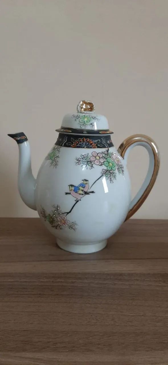 Jogo de chá de porcelana com detalhes florais e pássaros - Foto 3