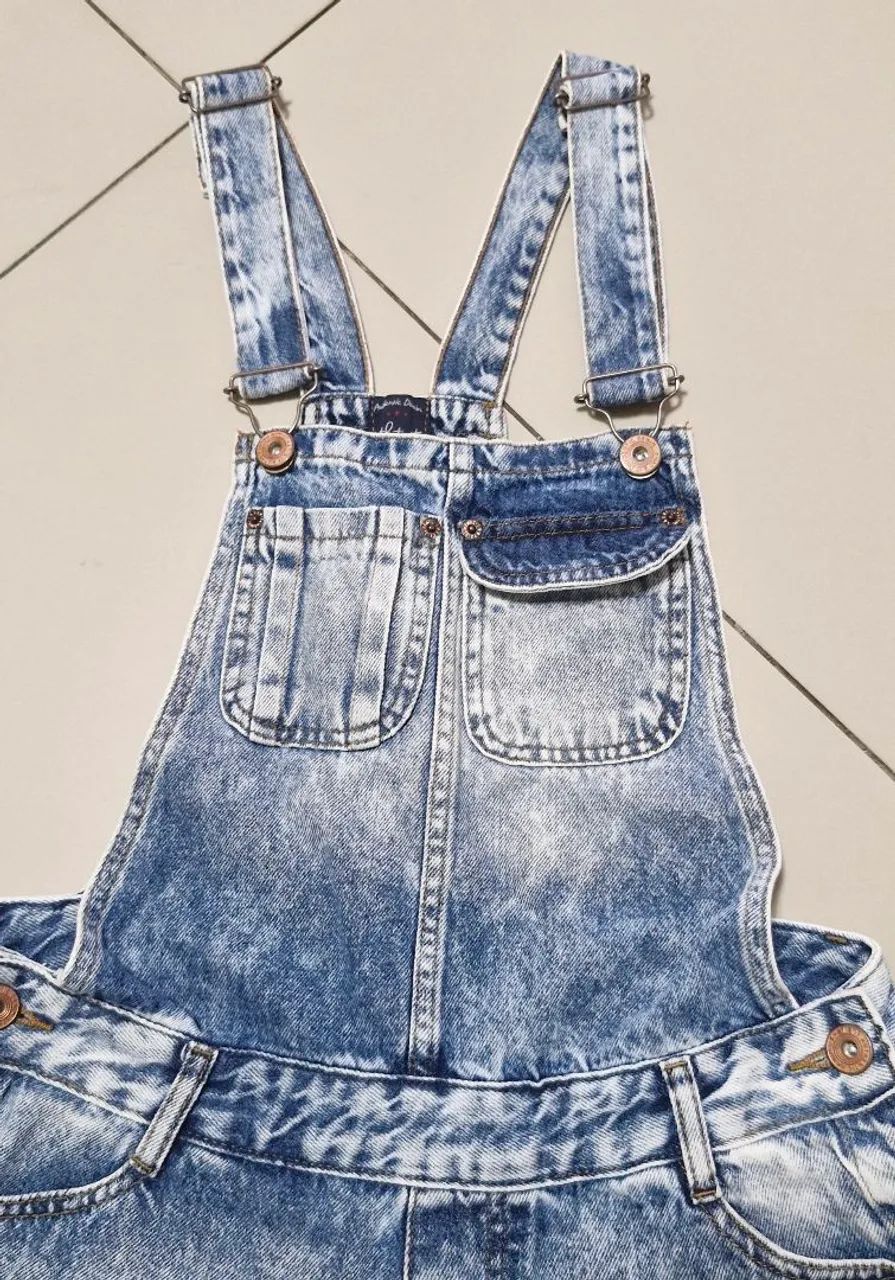 Jardineira jeans  - Foto 2