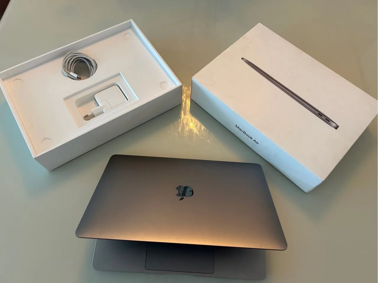 Macbook Air M1 -8GB - SSD 256GB  - Foto 2