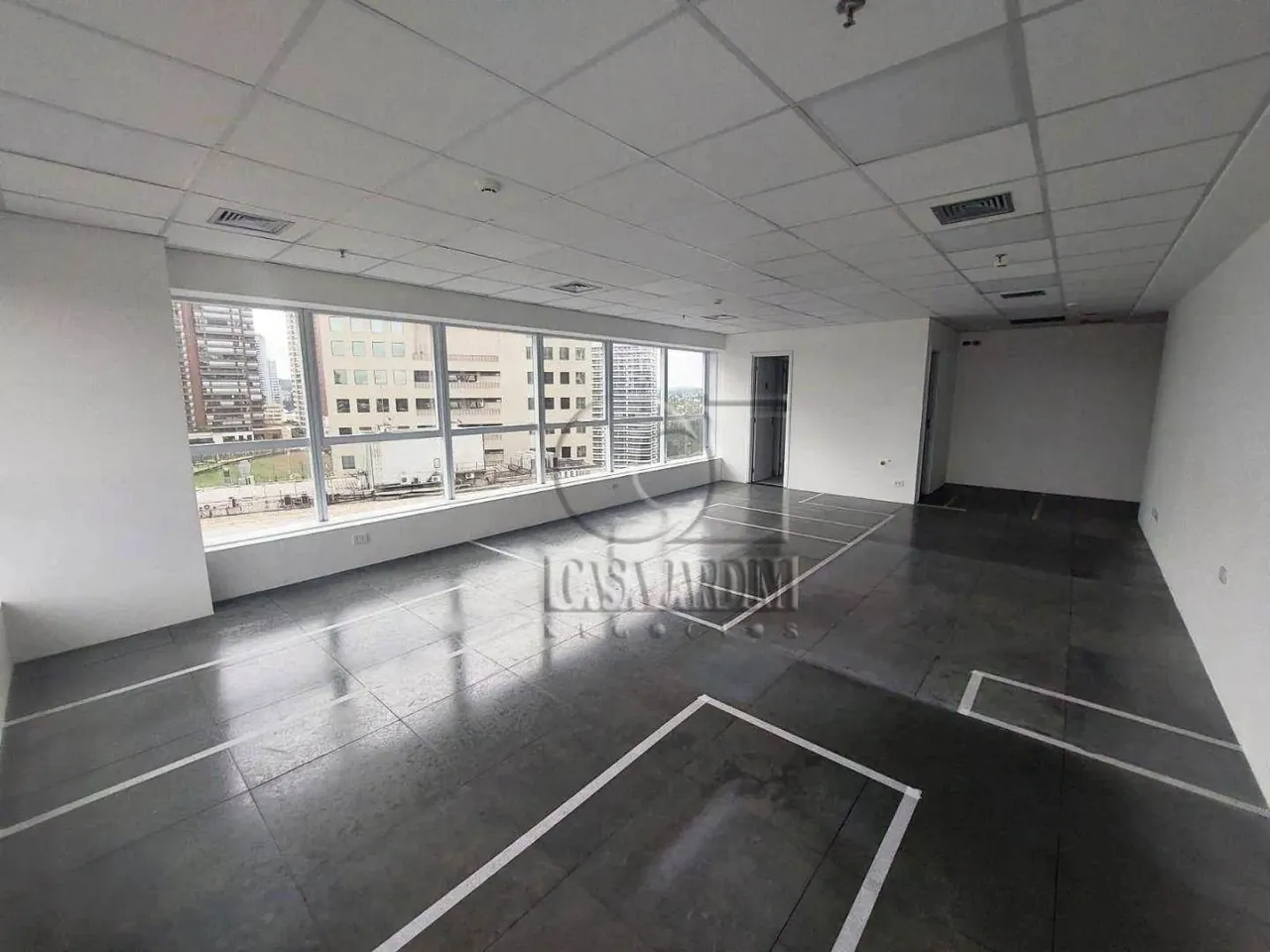 Sala para alugar, 66 m² por R$ 3.957,57/mês - Edifício Trend Tower - Barueri/SP