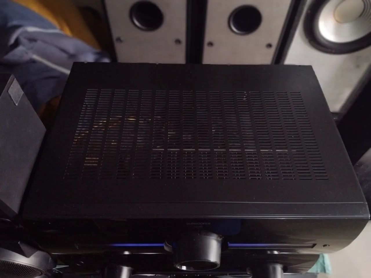 Vende-se home theater Sony muteki 1 receiver stk-km7600 receiver sub ta-kmsw500 9 caixas. - Foto 4